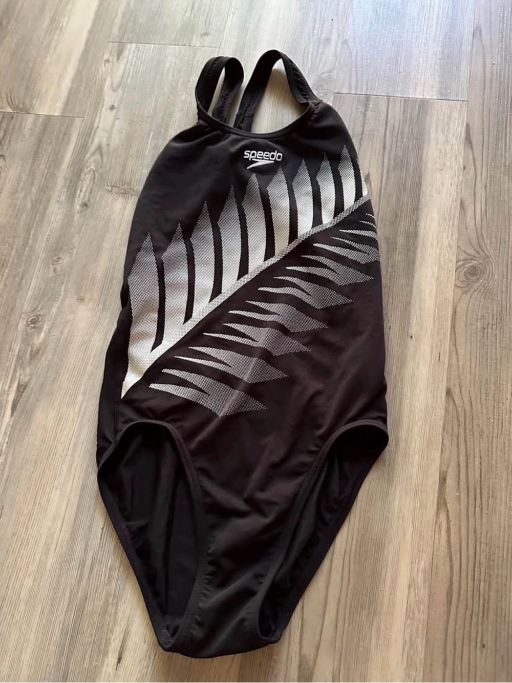 New Zealand Kiwi Silver Fern Speedo Women’s Black One-Piece Swim Suit Size 32